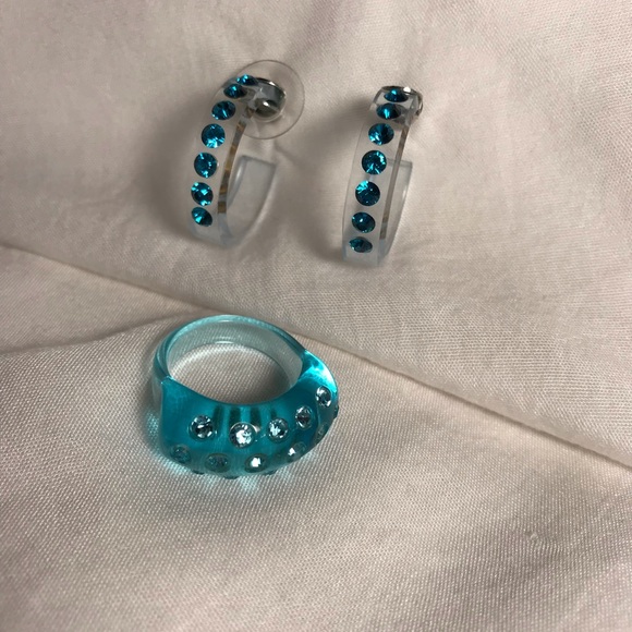 Earring and ring set - Picture 1 of 2